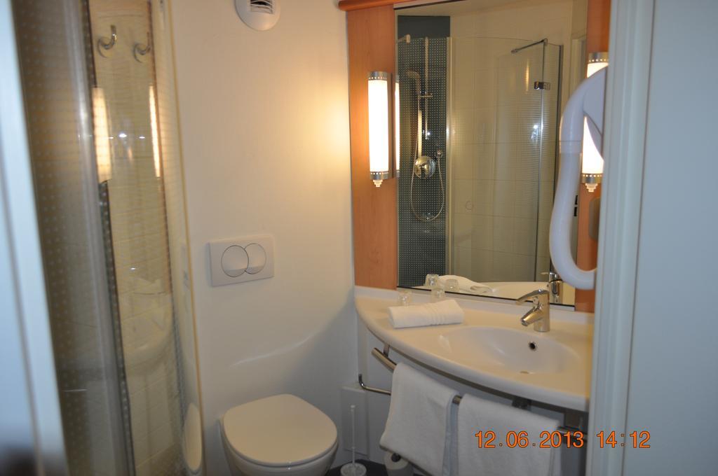 Hotel Ibis Istres Trigance Exteriér fotografie